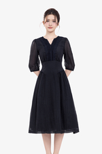 Đầm xòe tơ cổ V phối ren tay lỡ