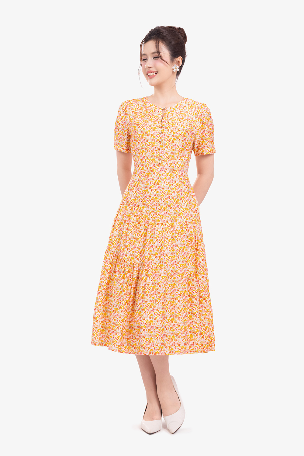 Đầm hoa nhí dáng xòe đính nút