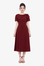 Đầm đỏ dự tiệc dáng A xòe phối nơ