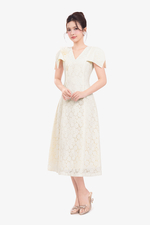 Đầm ren kem xòe dự tiệc cổ V đính hoa