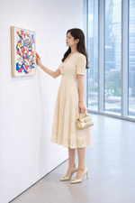 Đầm ren dự tiệc dáng xòe màu kem