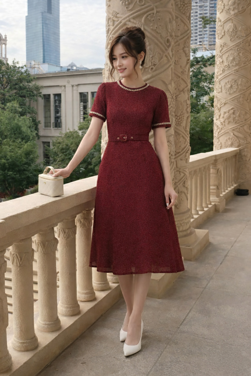 Đầm đỏ dáng dài cổ tròn phối viền trắng