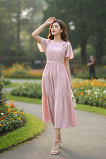 Đầm hồng dáng xòe dài nhấn eo đính hoa