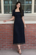 Đầm ren dự tiệc dáng dài