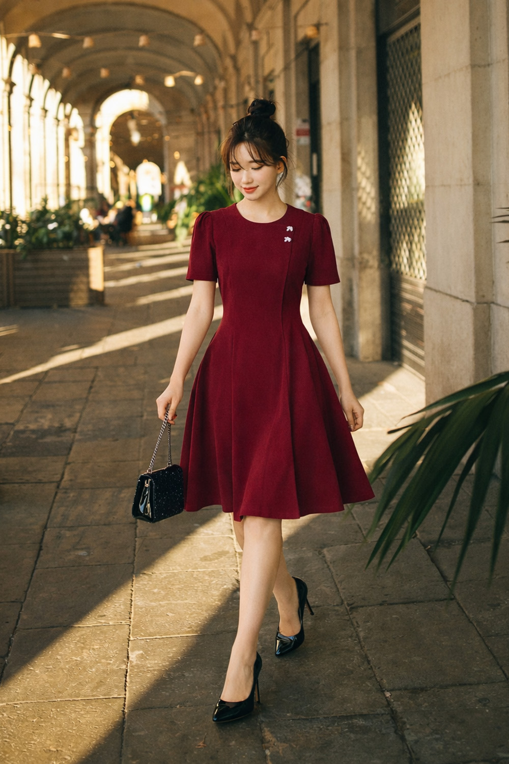 Đầm đỏ dự tiệc dáng xòe phối nút