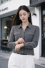 Áo khoác nữ kẻ sọc dáng ngắn