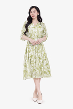 Đầm tơ dáng xòe cổ V tay lửng họa tiết lá