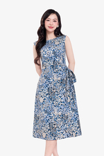 Đầm hoa nhí chữ A màu xanh sát nách