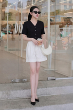 Áo kiểu croptop cổ V màu đen