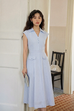 Đầm xòe kẻ sọc cổ sơ mi phối túi