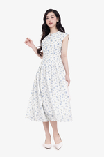 Đầm xòe trắng hoa xanh sát nách