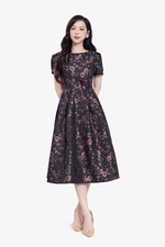 Đầm tafta cao cấp dự tiệc đính hoa