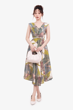 Đầm dài họa tiết tay chờm cổ V dáng xòe