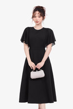 Đầm đen dáng xòe tay phối chiffon