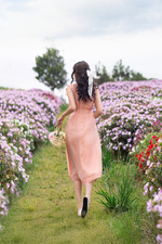 Đầm hồng tơ ngọc trai dáng A xòe đính hoa