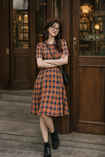 Đầm họa tiết caro dáng chữ A