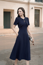 Đầm xòe xanh đen đính cổ áo choàng