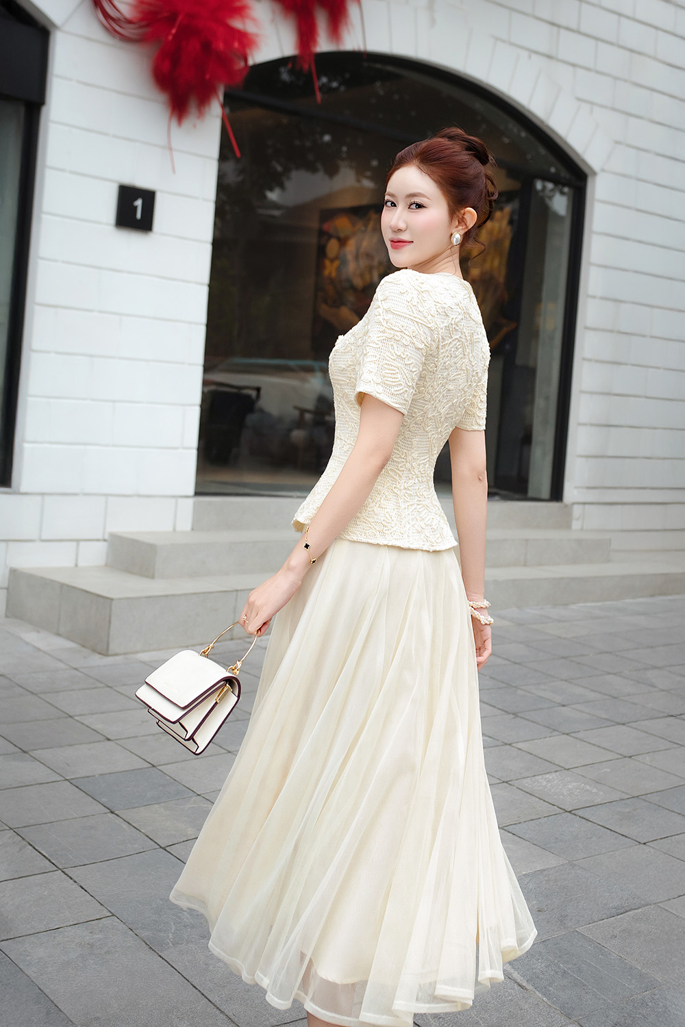 Chân váy lưới xòe dáng dài