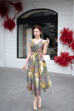 Đầm dài họa tiết tay chờm cổ V dáng xòe