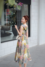 Đầm dài họa tiết tay chờm cổ V dáng xòe