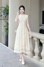 Đầm dự tiệc ren thêu hoa mai màu kem