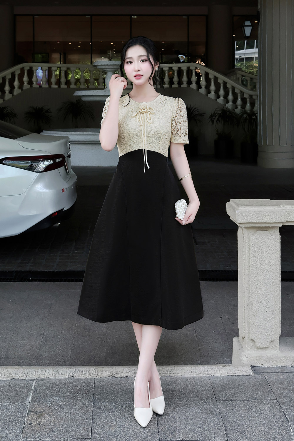 Đầm dự tiệc tafta dáng xòe phối ren