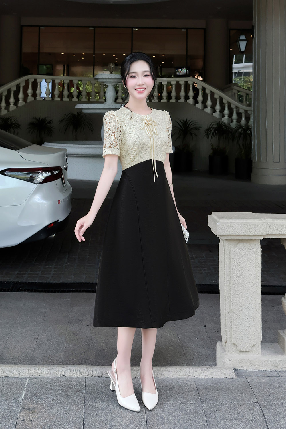 Đầm dự tiệc tafta dáng xòe phối ren