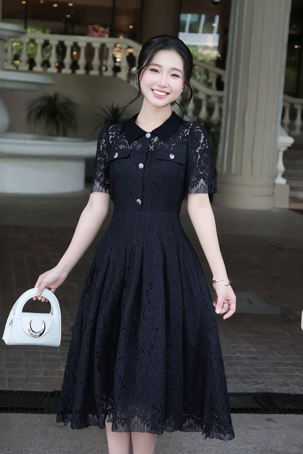 Đầm ren xanh đen xòe cổ sơ mi đính nút