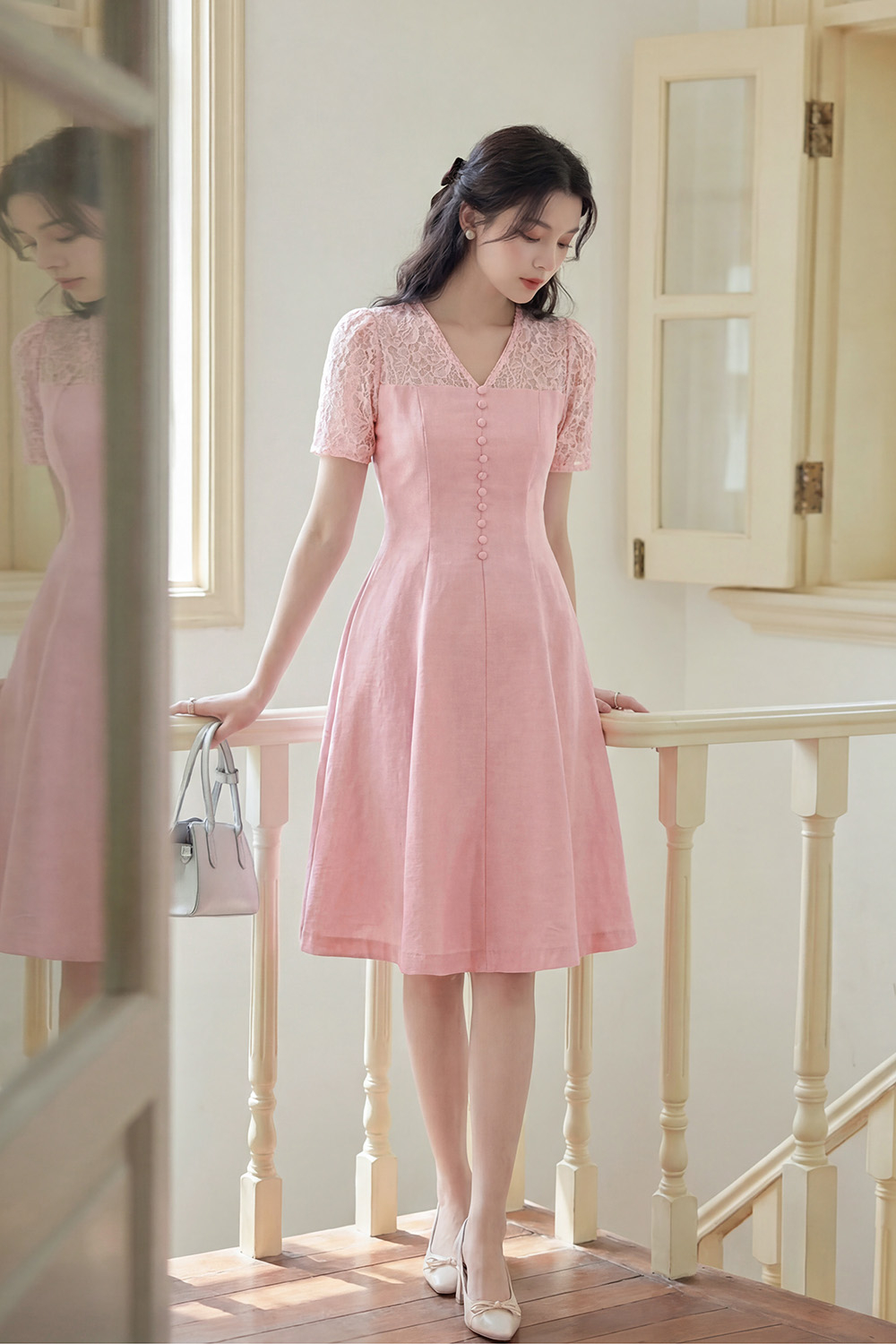 Đầm hồng tafta phối ren dáng xòe