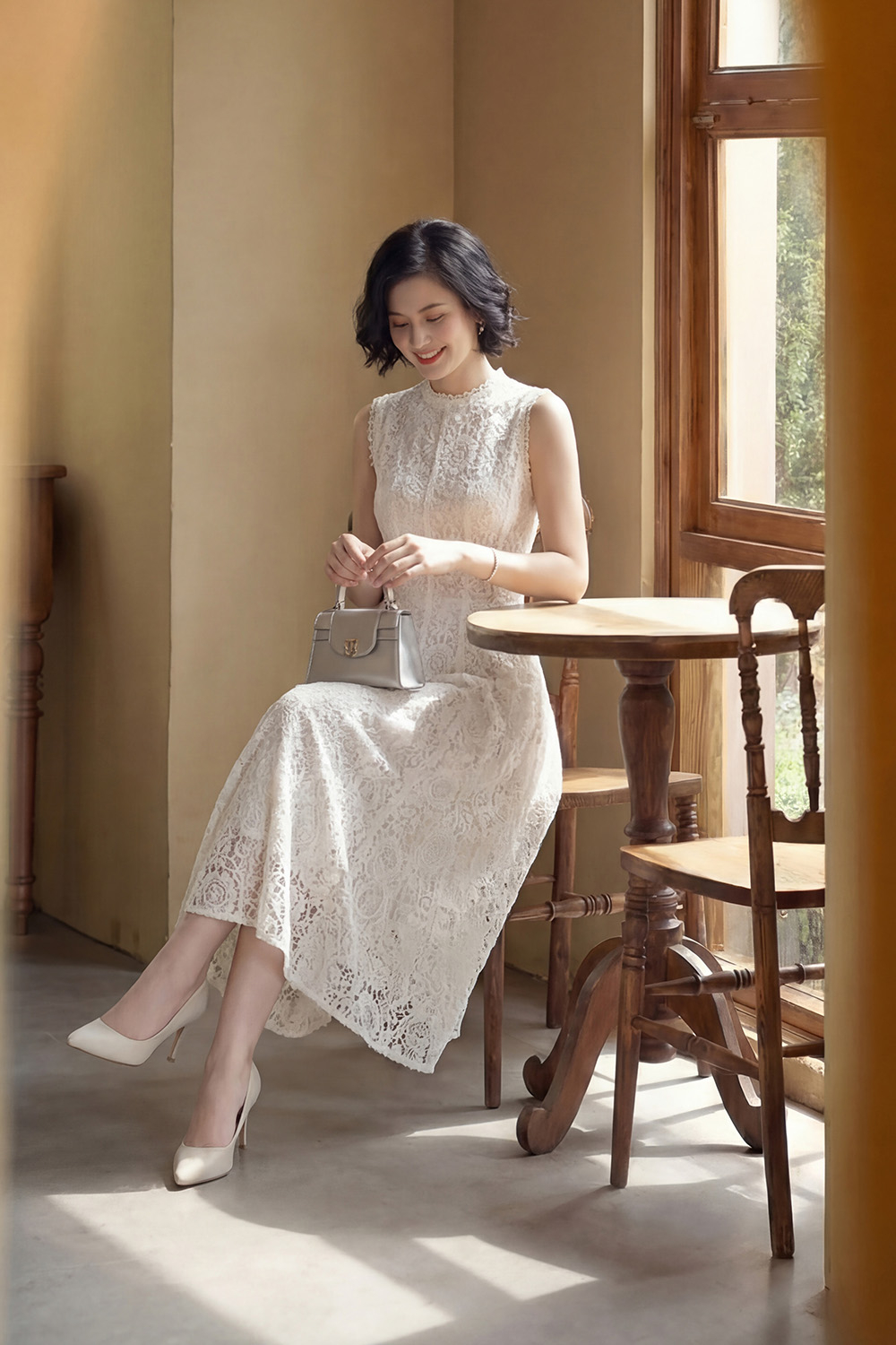 Đầm ren trắng dự tiệc dáng dài