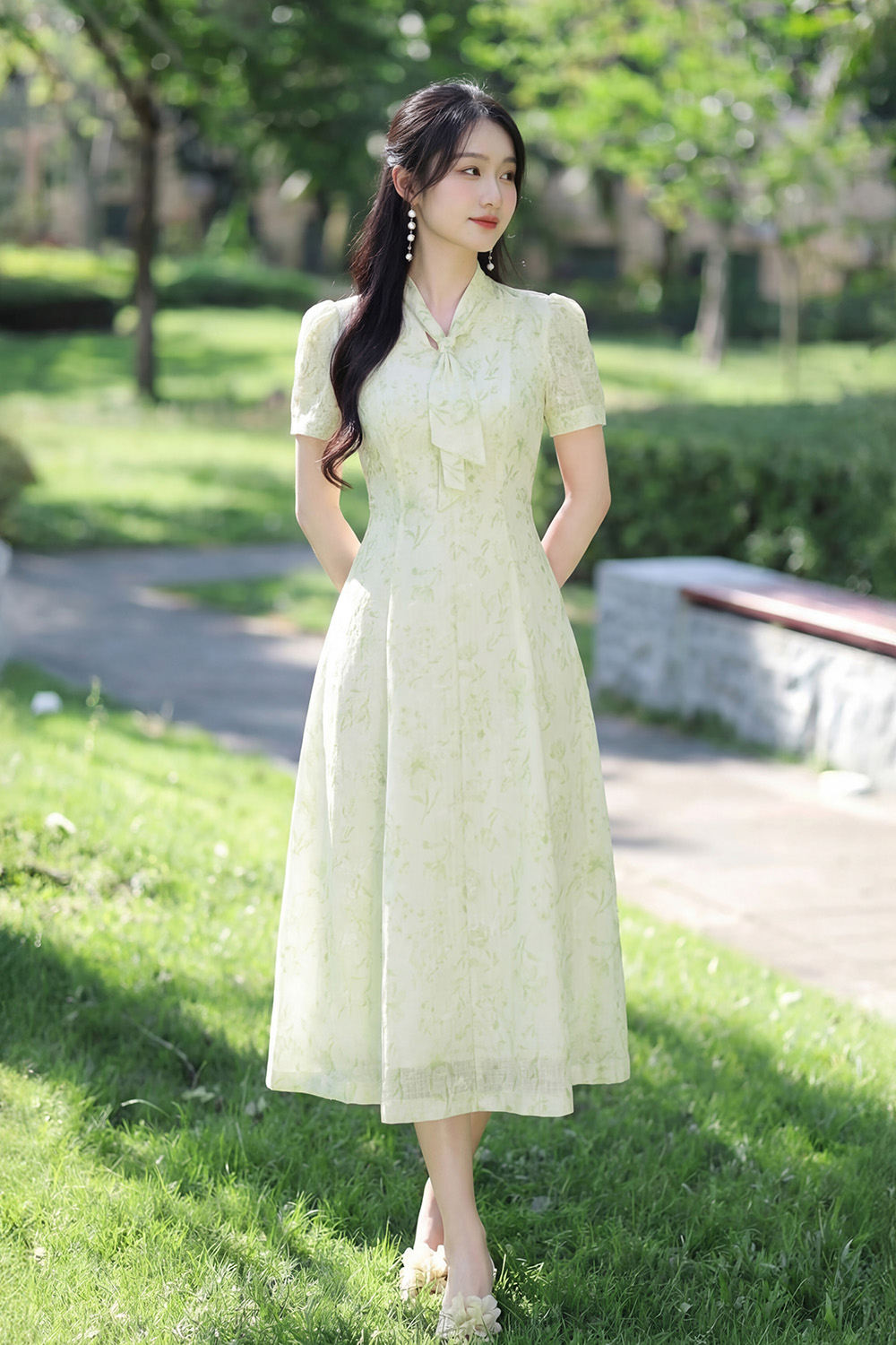 Đầm voan xòe họa tiết cổ phối nơ