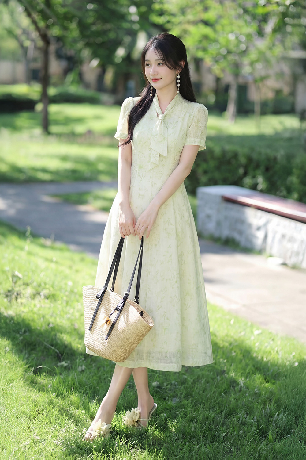 Đầm voan xòe họa tiết cổ phối nơ