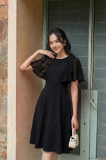 Đầm đen dáng xòe tay phối chiffon