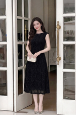 Đầm đen dự tiệc dáng xòe sát nách