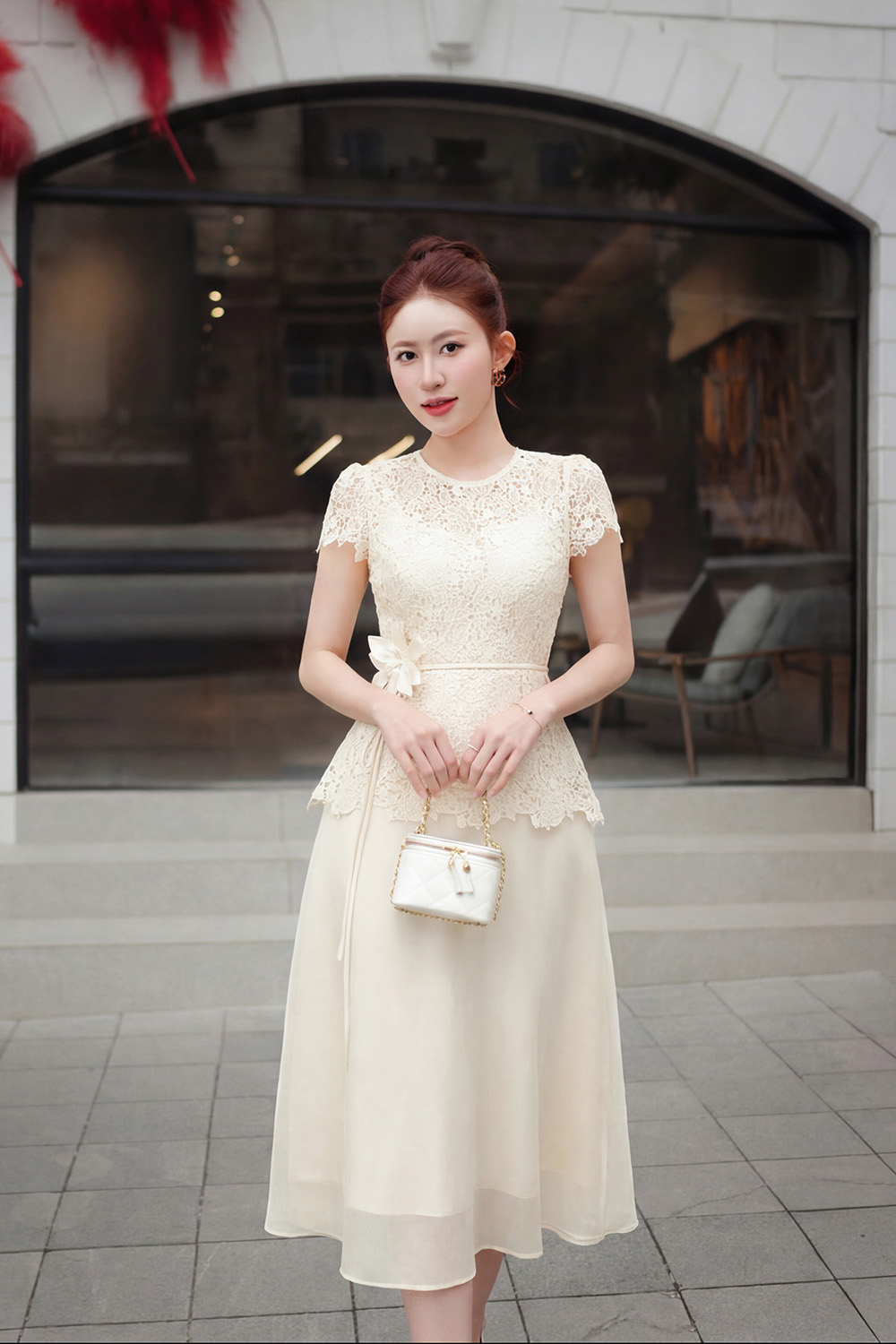 Đầm dự tiệc trắng kem dáng xòe phối ren