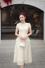 Đầm dự tiệc trắng kem dáng xòe phối ren