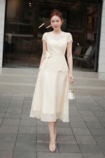 Đầm dự tiệc trắng kem dáng xòe phối ren