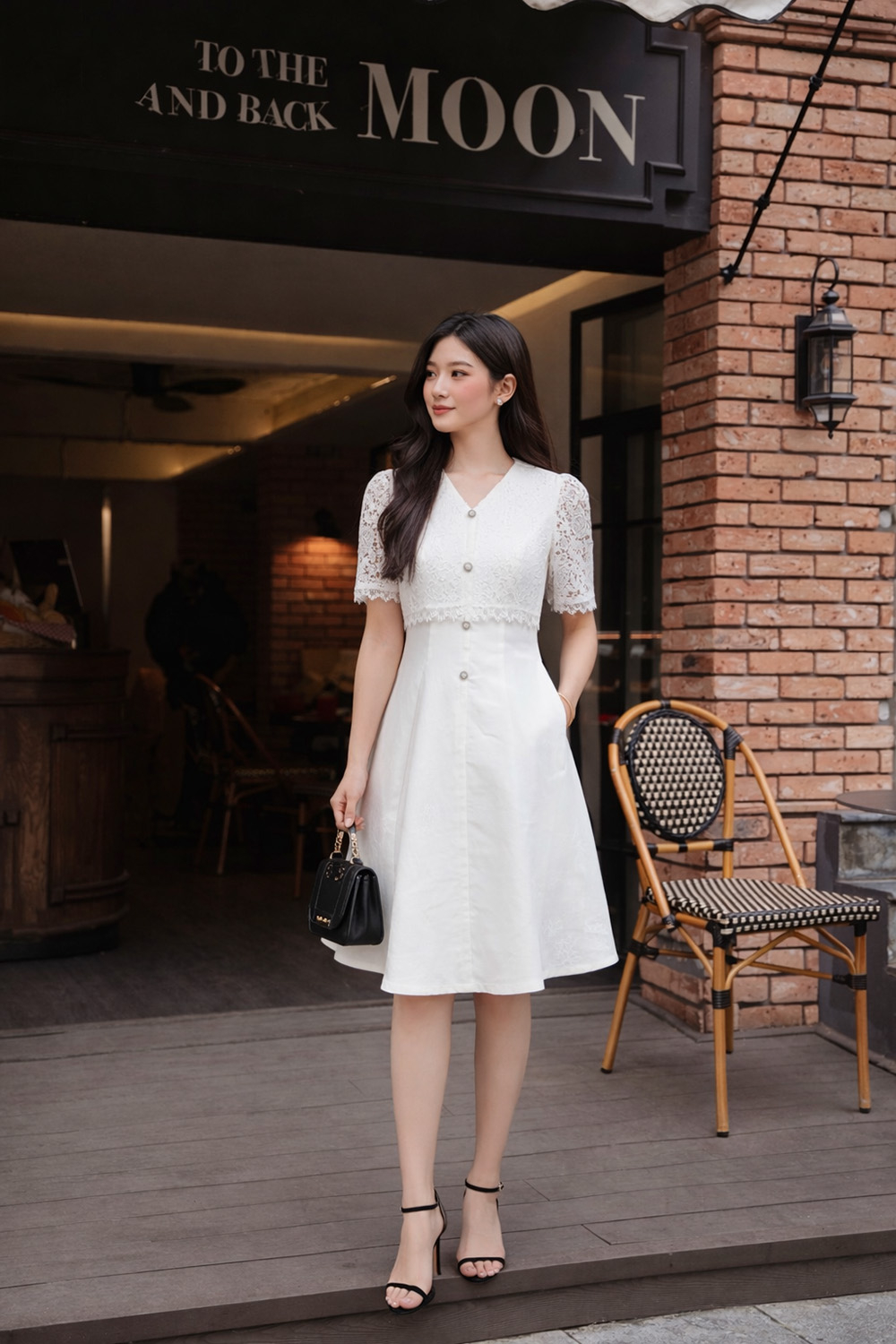 Đầm trắng tafta phối ren