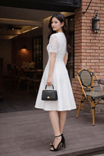 Đầm trắng tafta phối ren