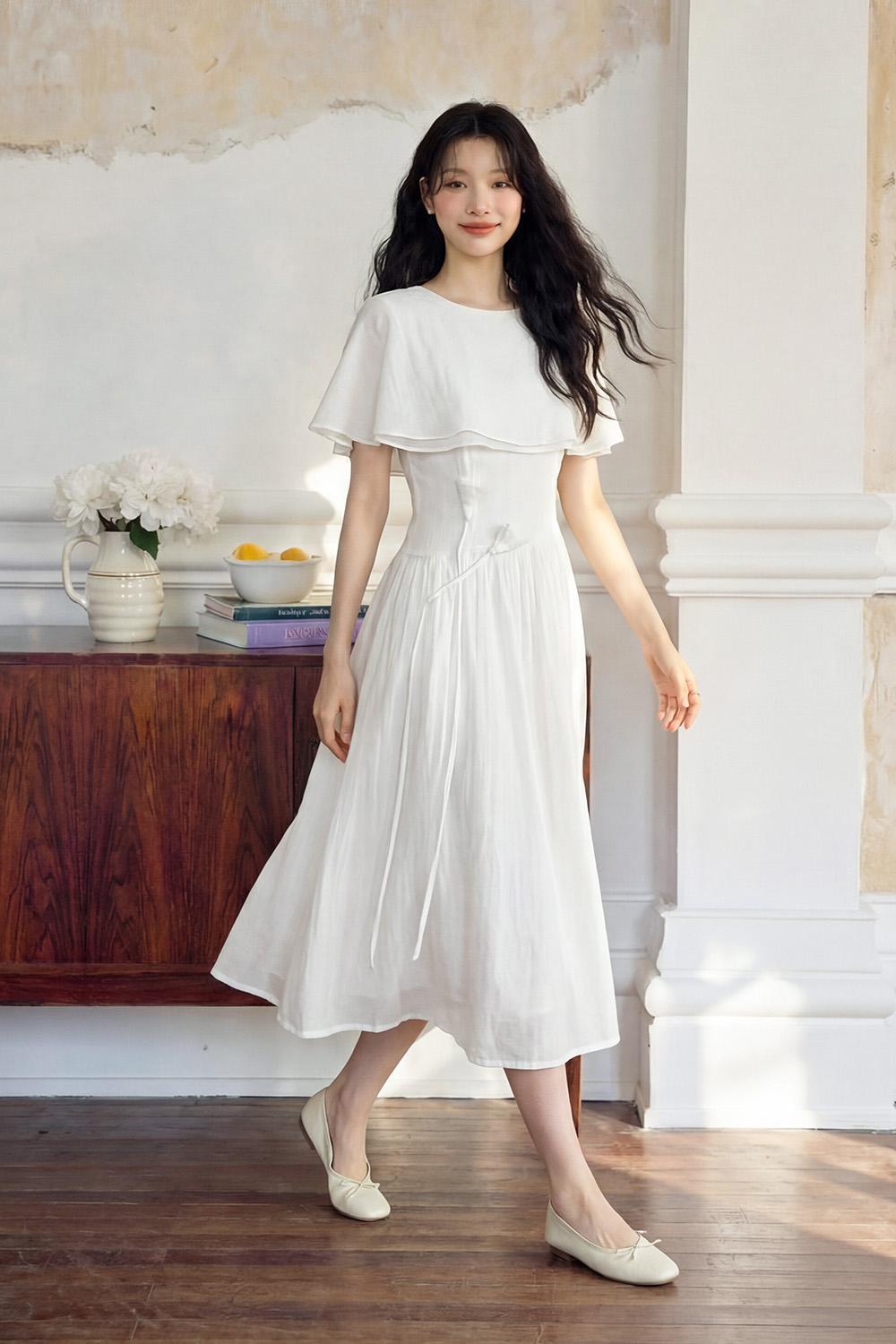 Đầm xòe trắng tơ cổ tròn phối choàng