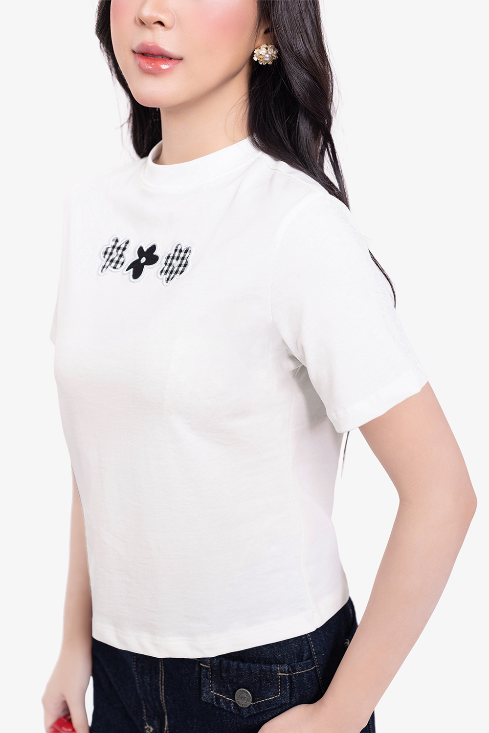 Áo thun nữ cổ tròn tay ngắn màu trắng