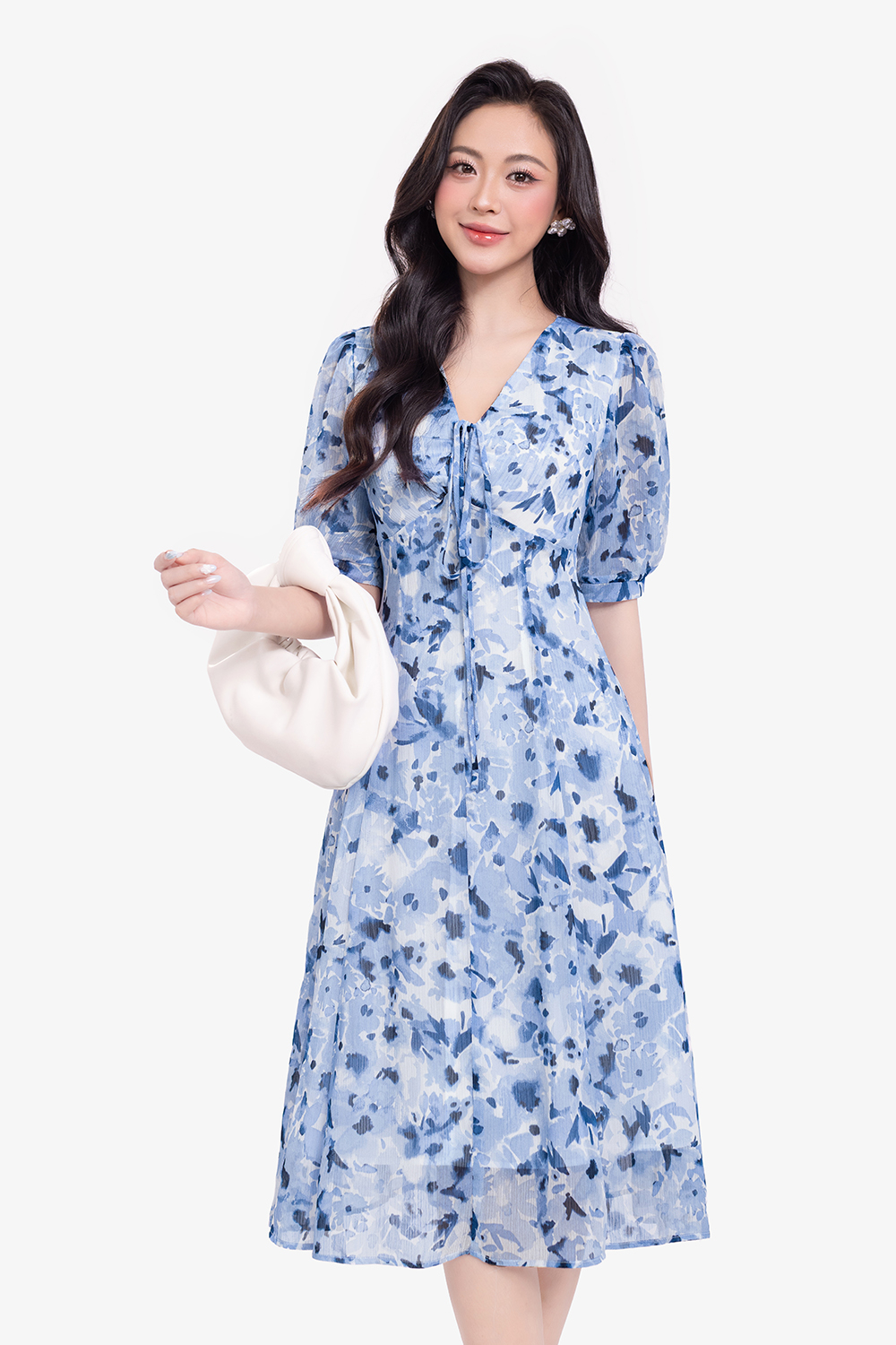 Đầm voan hoa xanh dáng xòe chữ A tay lửng