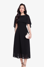Đầm đen dự tiệc chữ A cổ thuyền tay cape