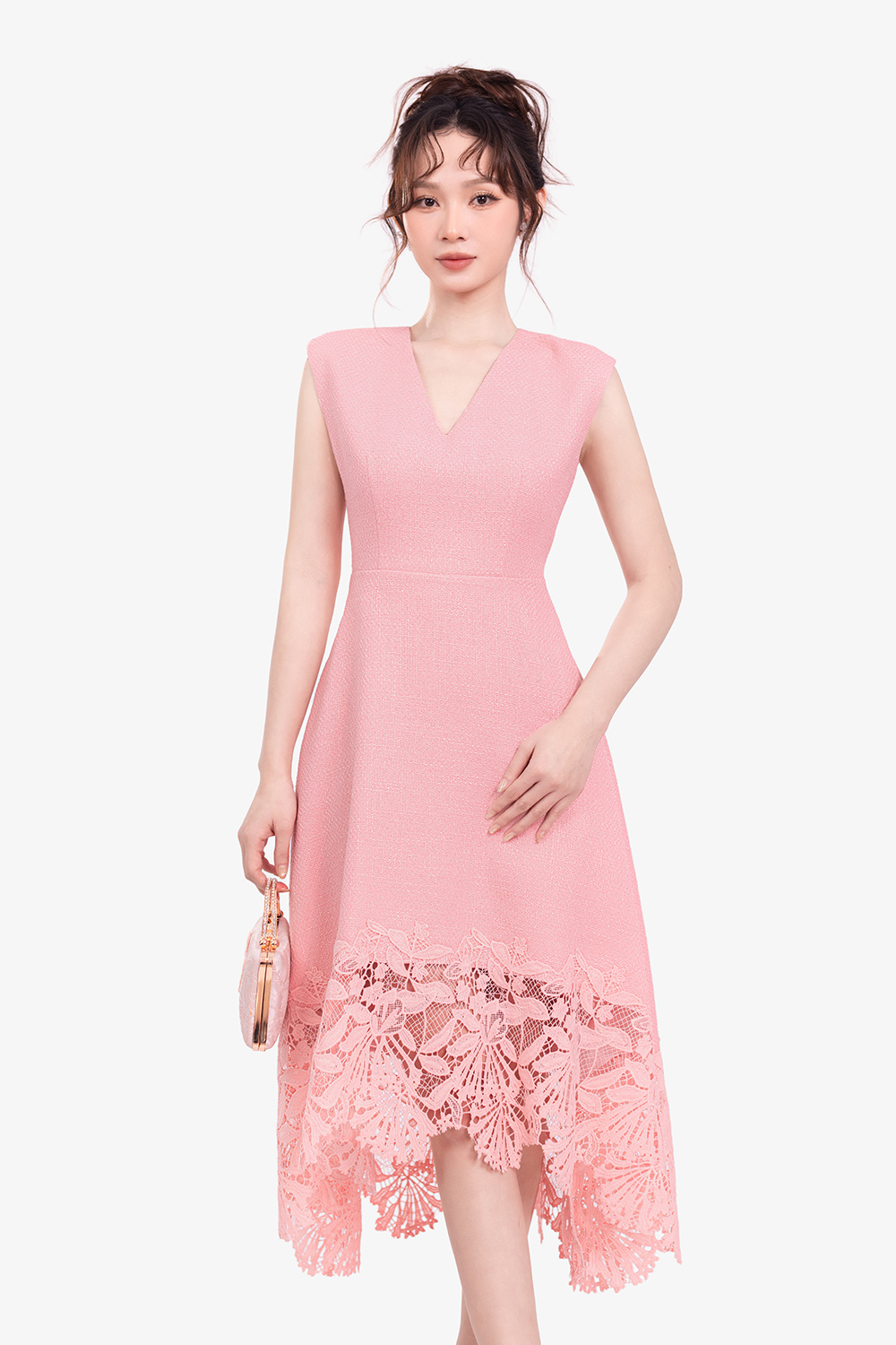 Đầm xòe cổ V sát nách phối ren hồng