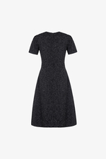 Đầm đen công sở dáng xòe xếp ly cổ tròn