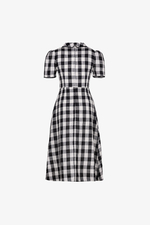 Đầm linen họa tiết caro đen trắng dáng xòe cổ sen