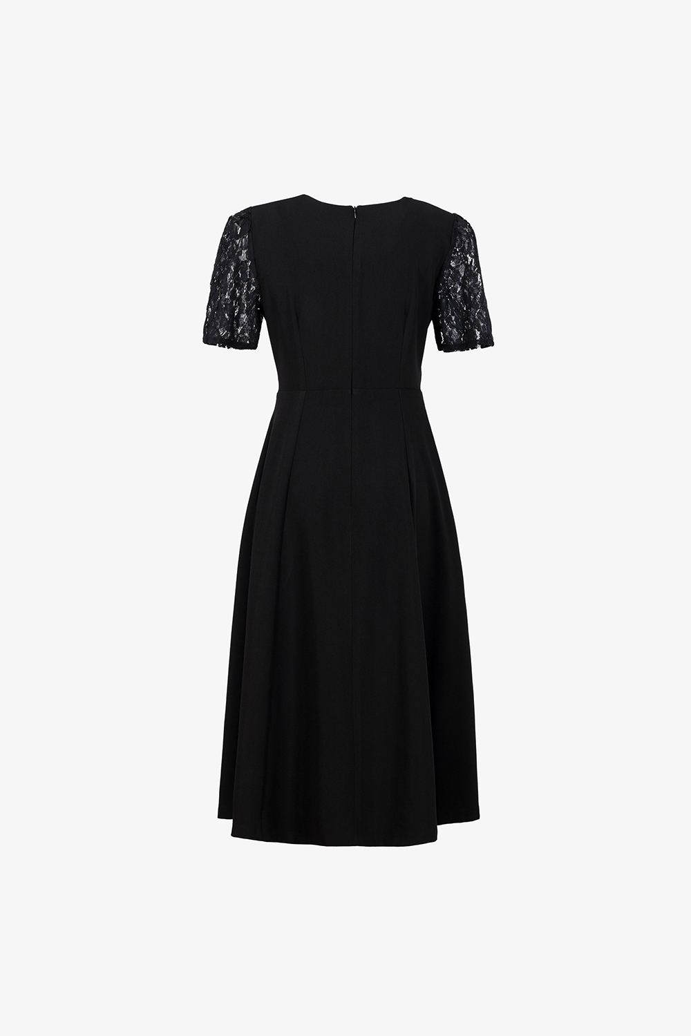 Đầm xòe đen phối ren cổ cách điệu đính nơ