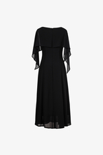 Đầm đen dự tiệc chữ A cổ thuyền tay cape