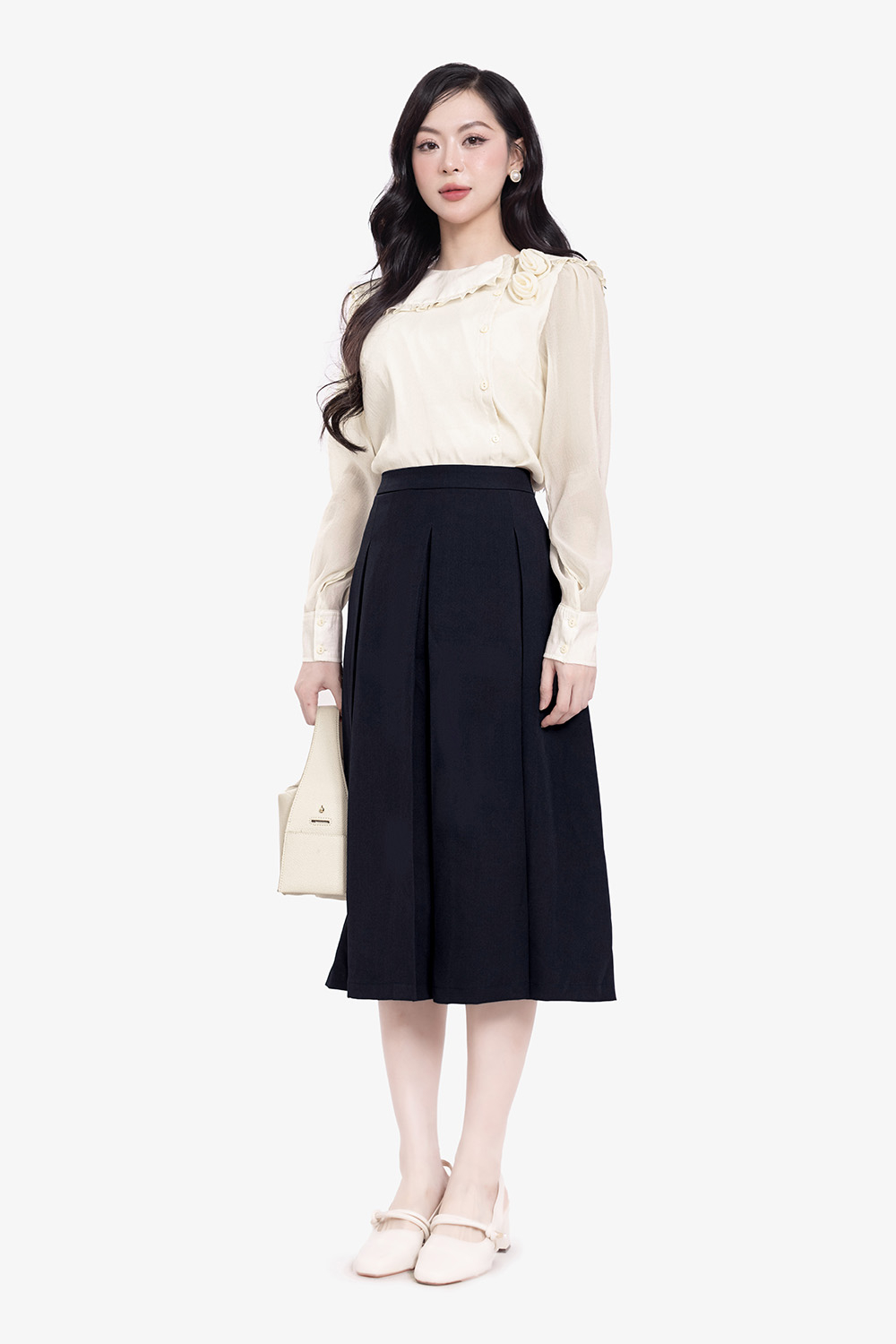 Chân váy xòe xếp ly màu xanh