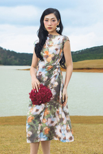 Đầm chữ A họa tiết hoa cổ thuyền lệch nhún vai